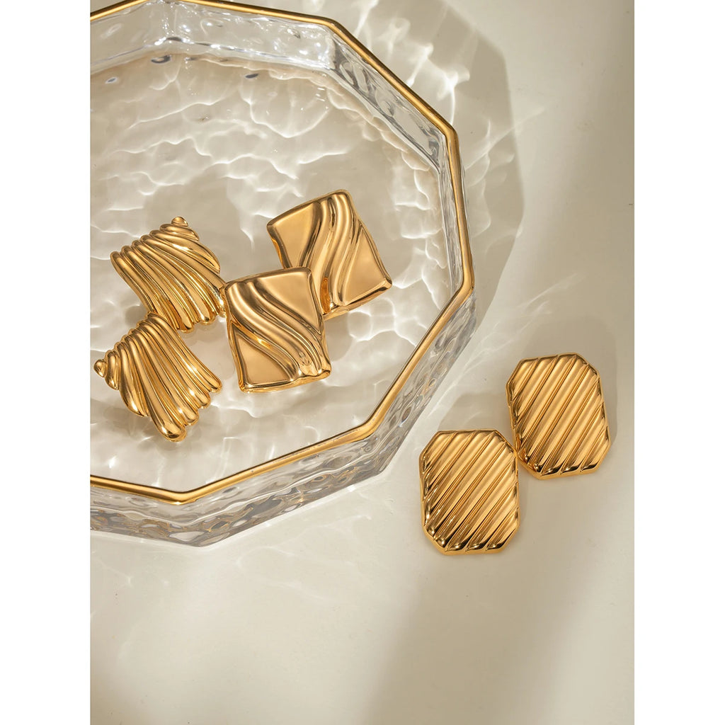 Vintage 18k Gold Plated Irregular Wave Wrinkle Metal Texture Stud Earrings Steel Women Prevent Allergenic Trendy Jewelry