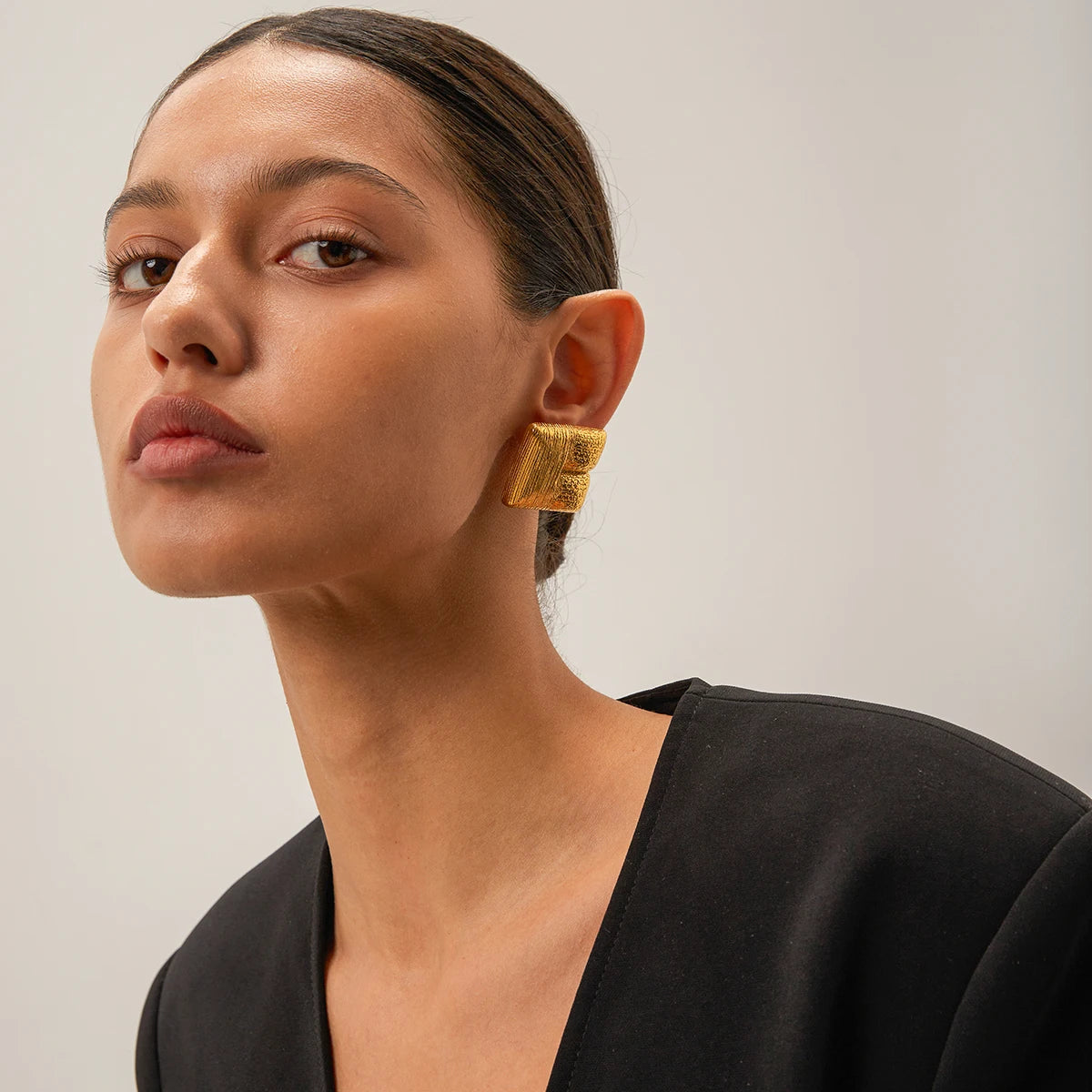 Rustfrit stål 18K PVD-belagt firkantede teksturerede børstede øreringe Chunky Lyse Glat Rustfast Charm Øresmykker Gallagave