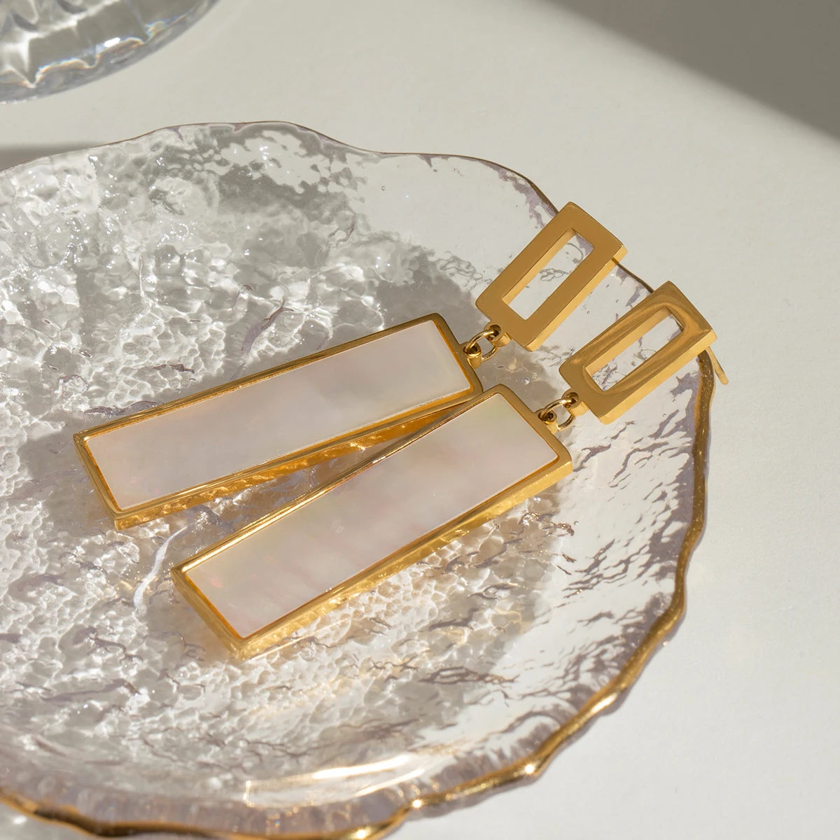 گوشواره‌های آویز مربع شیک از جنس فلز استیل ضدزنگ با روکش 18K PVD جلوگیری از حساسیت زیورآلات جذاب گوش