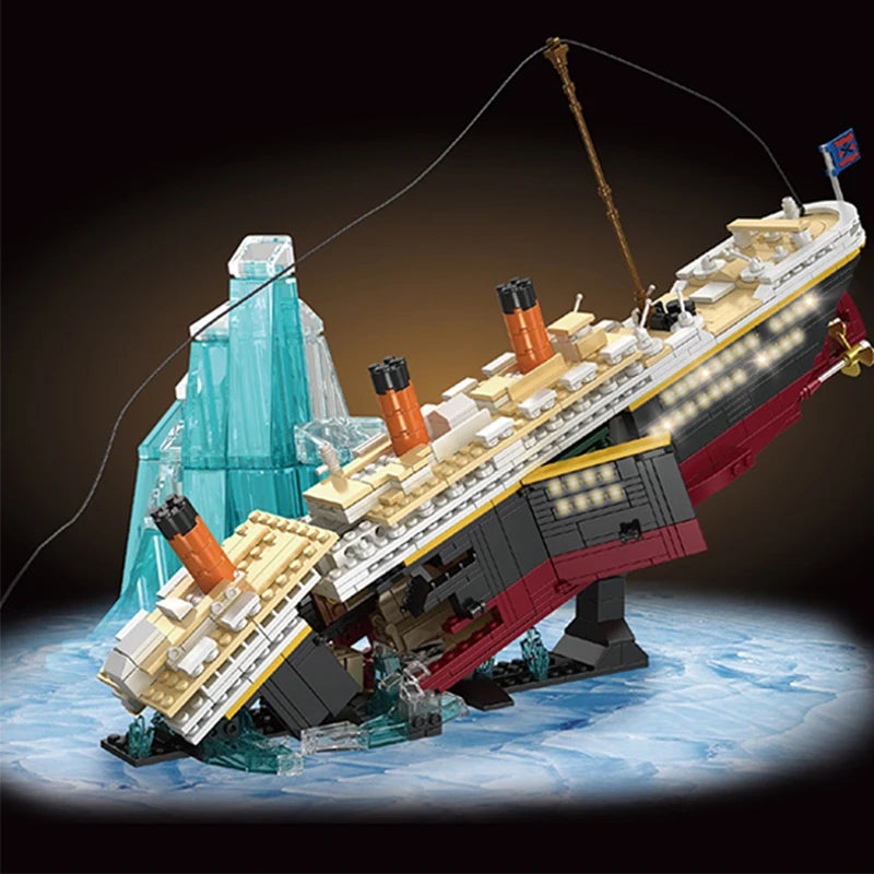Movie Game MOC Luxury Cruise Ship Sinking Ship Model 2288PCS Titanic Building Blocks Brick Toys for Birthday Children Kids Gift