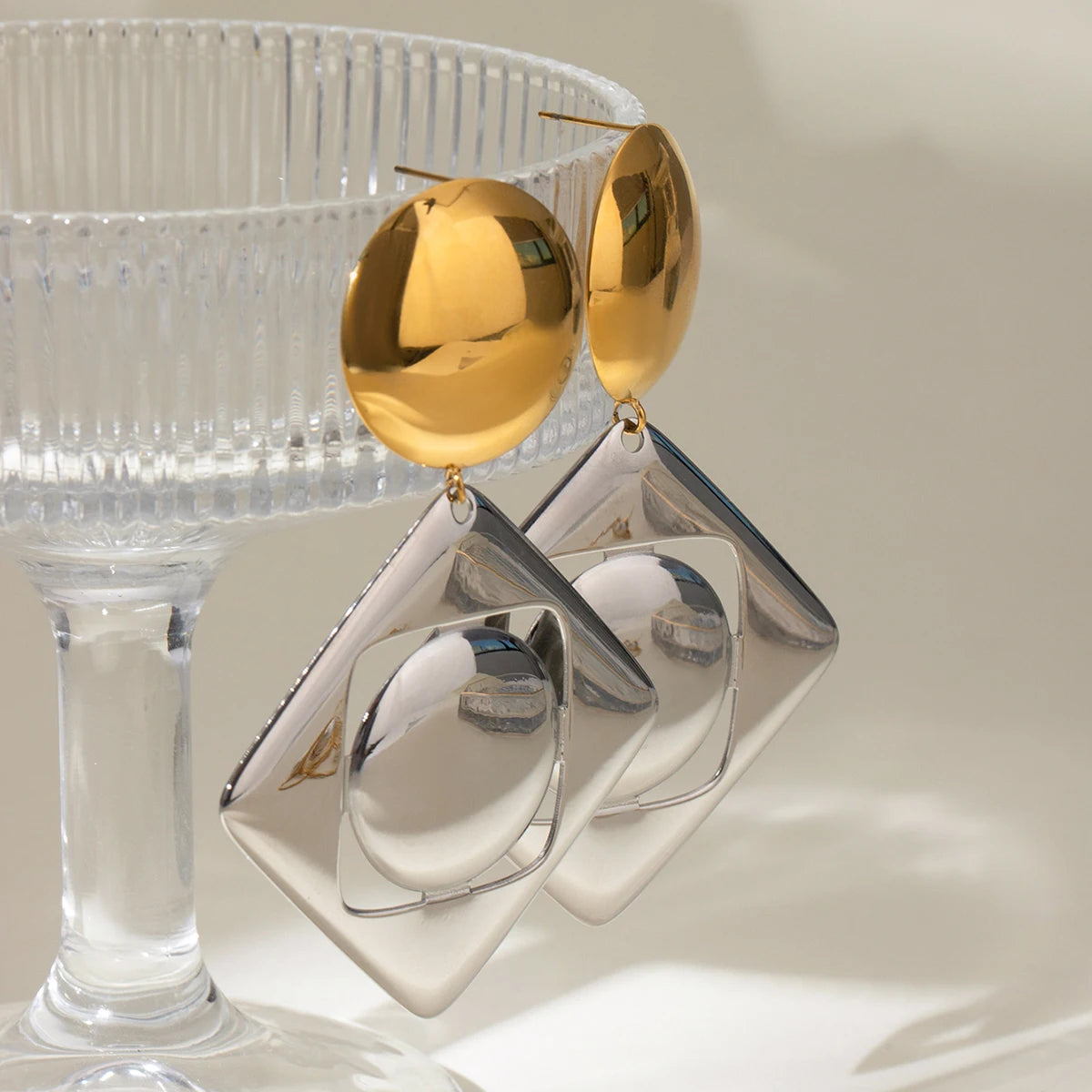 Brincos de Pingente Quadrado Oco de Cor Correspondente Lisa em Aço Inoxidável 18K para Mulheres, À Prova de Ferrugem, Joias da Moda, Bijuterias para Gala, Presente