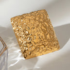 18K Edelstahl wasserdichter quadratischer konvexer Hammerkorn offener Ring für Frauen, anti-allergisch, eleganter Charme, täglicher Strand-Schmuck