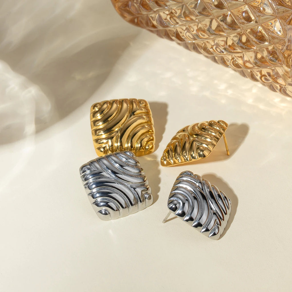 18K PVD-beschichtete trendige Ohrringe aus Edelstahl in quadratischer Form mit Muschelstruktur, wasserdicht, Schmuckanhänger für Frauen, Gala-Geschenk
