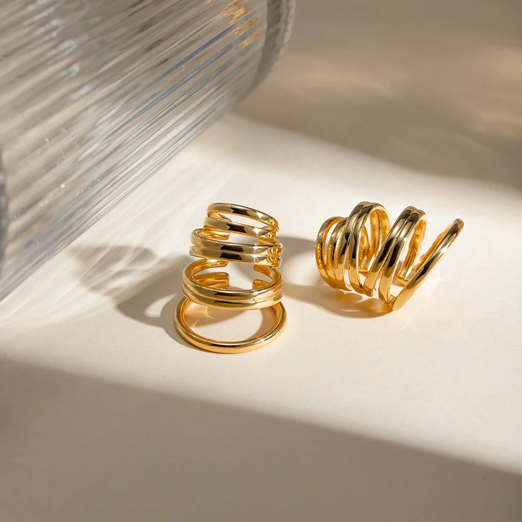 Minimalistisk 18k forgyldt lys Hyggelig flerlags øreclips Kvinder Charmerende Personaliseret rustfrit stål Statement smykker