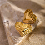 Rustfrit stål Minimalistisk C form konvekse kærlighedshjerte øreringe 18k forgyldte Anti-allergisk Stilfuldt frit temperament Bijoux smykker