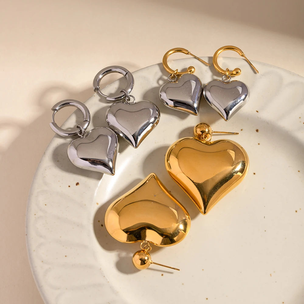 Pendientes de corazón liso de amor de acero inoxidable chapados en oro de 18K Serie hipoalergénica resistente al deslustre y al agua Joyería gruesa para mujer
