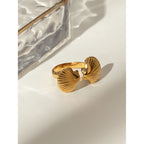 Sea Beach Edelstahl symmetrische Muschelform offener Ring Licht gemütlich Damen Charme 18K PVD-beschichtet wasserdicht Schmuck Femme