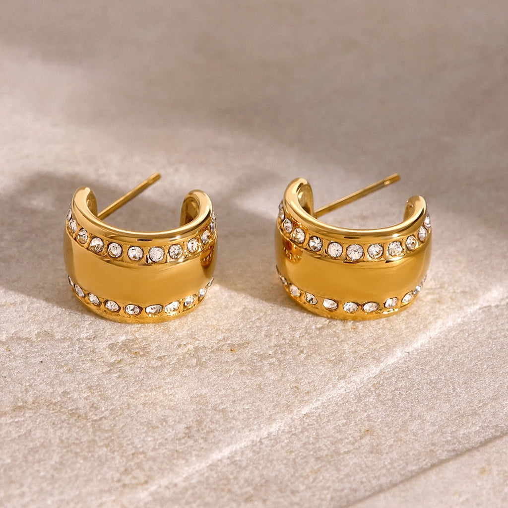 18K PVD forgyldt brede C-formede øreringe indlæg hvid zirconia rustfrit stål Kvinder Statement karakteristiske rustsikre smykker
