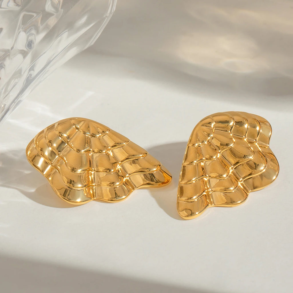 Vandtætte 18K forgyldte rustfrit stål geometriske blanke ribbede vingeøreringe Kvinder Højkvalitets mode attraktive smykker