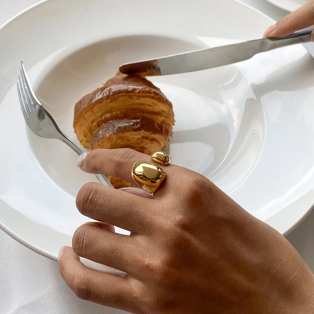 Minimalist 18k Asymmetric Size Double Petal Opening Ring Women Charming Stainless Steel Waterproof Attractive Jewelry