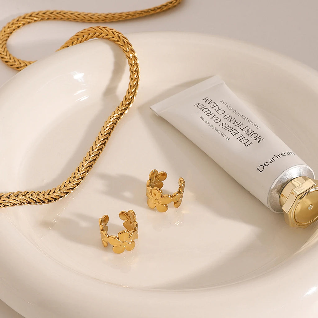 Creative 18K Goud Vergulde Roestvrijstalen Geometrische Paar Bloem Oorclip Dames Anti Allergische Sieraden Gala Geschenk