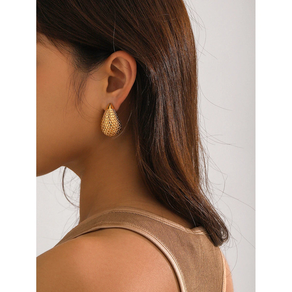 Rustfrit stål minimalistisk 18 karat guld mode tekstureret vanddråbe øreringe Rustfri kvinder Trendy charme Stilfuld gallagave