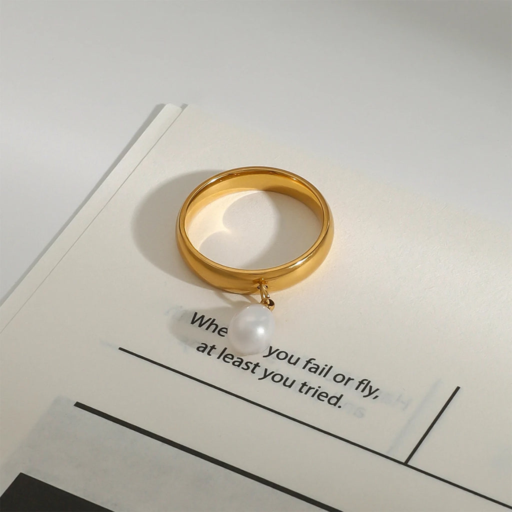 18k Gold Plated Stainless Steel Simple Elegant Freshwater Pearl Smooth Ring Size 7 Women Trendy Charm Chic Jewelry Gala Gift