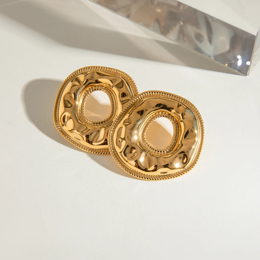 Übertriebene 18k vergoldete Edelstahl-Hammerkorn O-förmige Ohrringe für Frauen 18K Edelstahl Hochwertiger Schmuck Bijoux