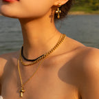 Crucifix en métal plaqué or 18 carats, acier inoxydable, incrustation d'agate noire, pendentif croix de luxe discret, boucles d'oreilles pour femmes, bijoux chrétiens