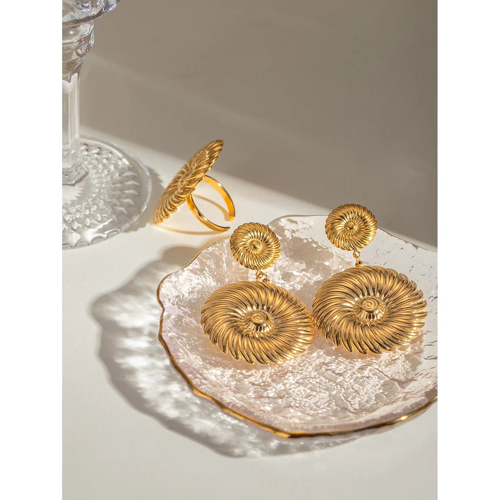 Metaltekstureret 18K guldbelagte geometriske runde gevind, åbne ring ørestikkere sæt rustfrit stål Chunky anløbningssikre smykker