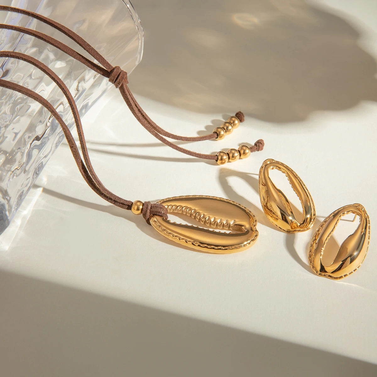 ست گردنبند و گوشواره صدفی بزرگ و صاف با دندان‌های ظریف، استیل ضدزنگ مینیمالیستی 18K وینتیج، مقاوم در برابر زنگ‌زدگی، زیورآلات جذاب