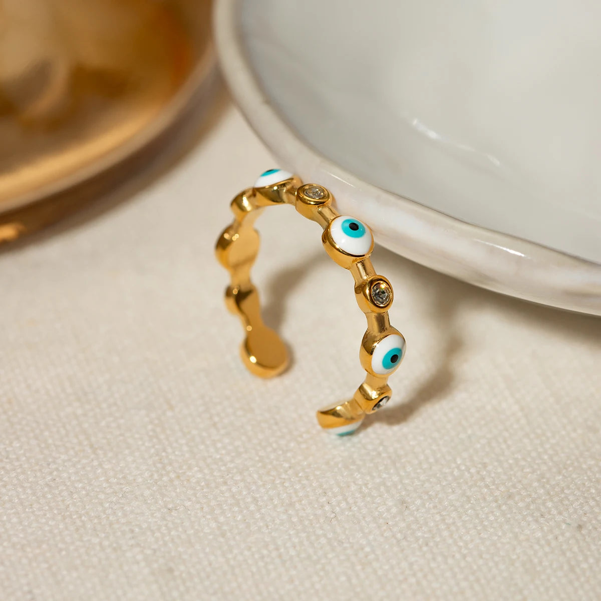 2024 Zarter Bling Edelstahl Der Teufelsauge Design Öffnung Modering Goldfarbene Textur Trend Schmuck für Frauen