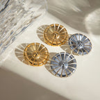 18k Gold Plated Stainless Steel Delicate  Small Daisy-shaped Round Earrings Women Charming Waterproof Statement Jewelry