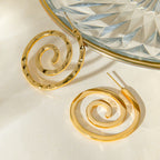 18K guldbelagte, hammerede korncirkelspiralpunkøreringe Trendy anløbssikker dangle geometriske øreringe til kvinders mode