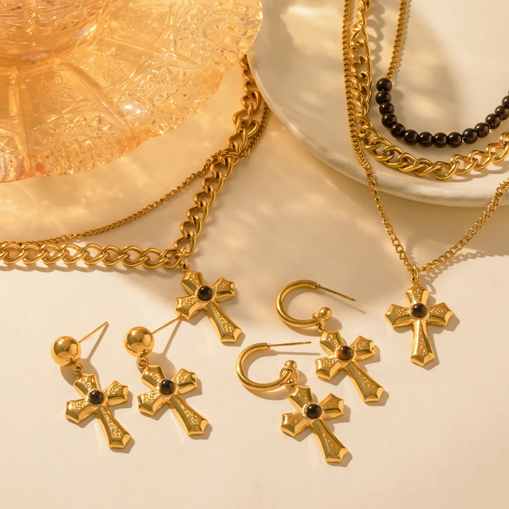 Crucifixo de Metal em Aço Inoxidável Banhado a Ouro 18K com Incrustação de Ágata Preta Brincos Pingente Cruz Luxo Discreto Joias Cristãs Femininas