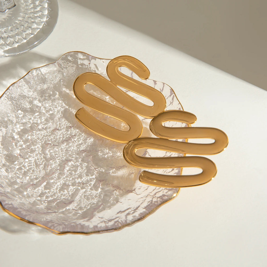 Minimalist 18k Gold Plated Serpentine S Shaped Smooth Earrings Stainless Steel Women Exquisite Jewelry Bijoux Femme