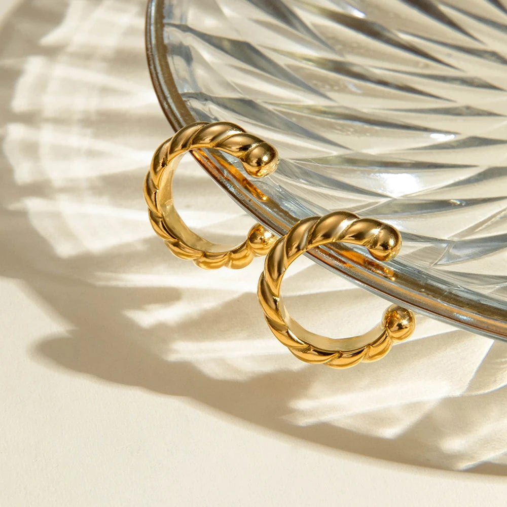 18k forgyldt rustfrit stål Delikat Glat Tykt Sejlgarnformet Runde Øreclips Kvinder Charmerende Vandtæt Statement Smykker