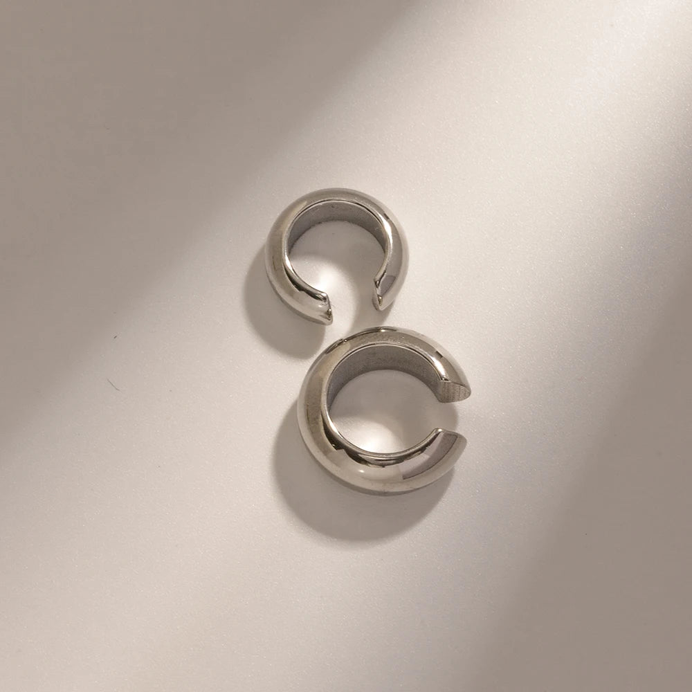 Couleur acier Acier inoxydable Luxe discret Clips d'oreille épais en forme de C Minimaliste Résistants au ternissement Bijoux d'oreille pour femmes Cadeau de fête