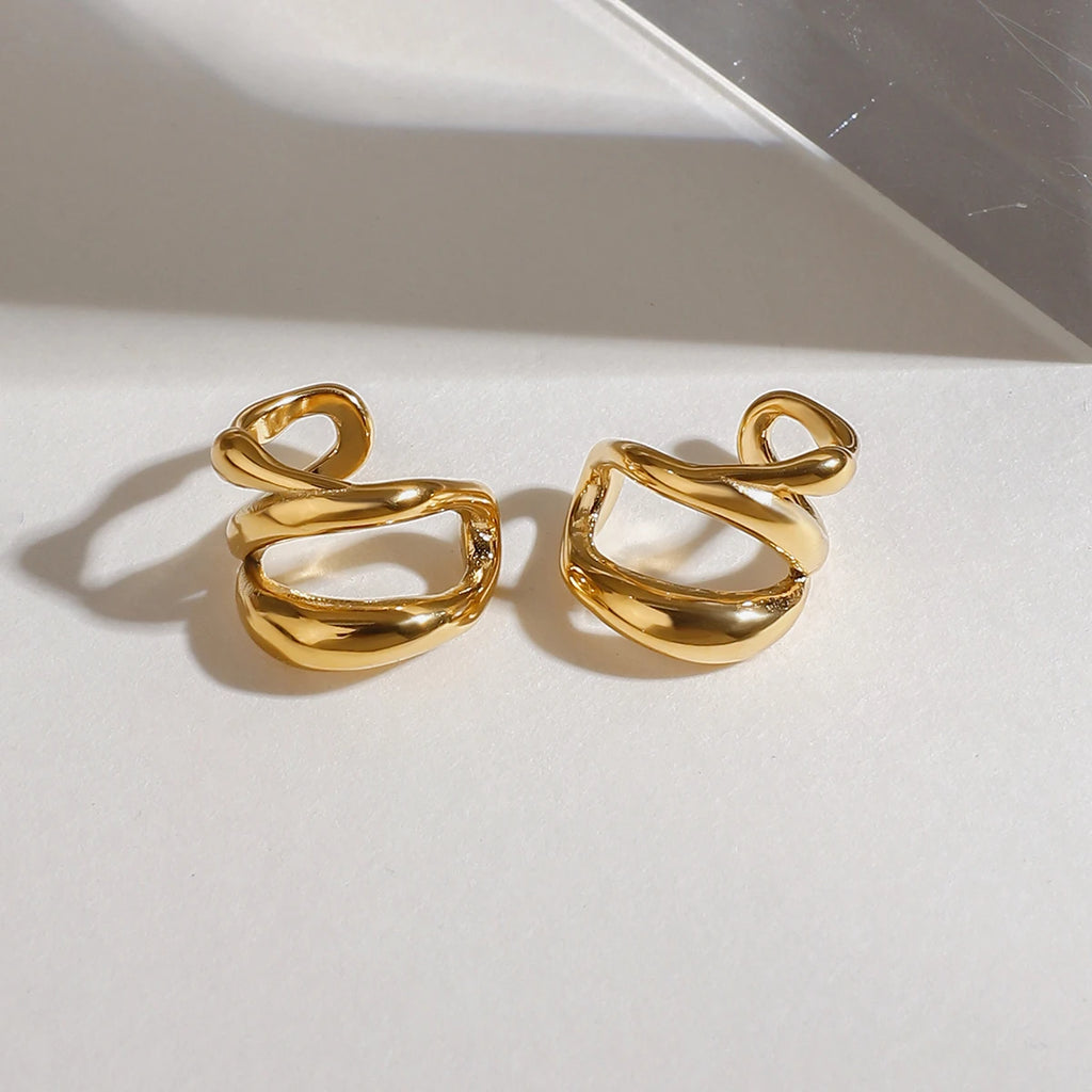 Et par tre-lags udhulet high-end øreclips 18K PVD belagt kvinder Anti-allergisk metal charme Daglig smykker gallagave