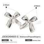 18K forgyldt rustfrit stål Geometrisk sløjfedesign Glatte øreringe Metaltekstur Delikat Temperament Modesmykker