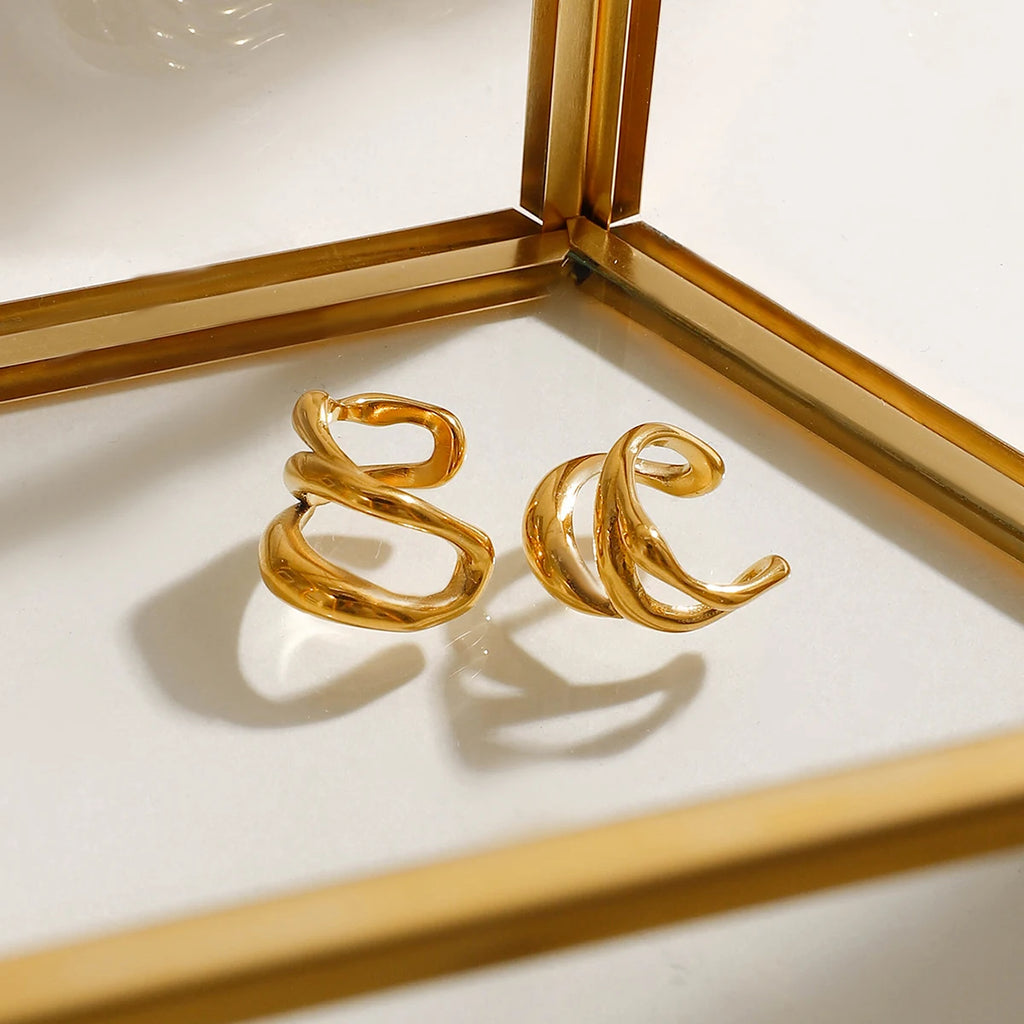 Et par tre-lags udhulet high-end øreclips 18K PVD belagt kvinder Anti-allergisk metal charme Daglig smykker gallagave