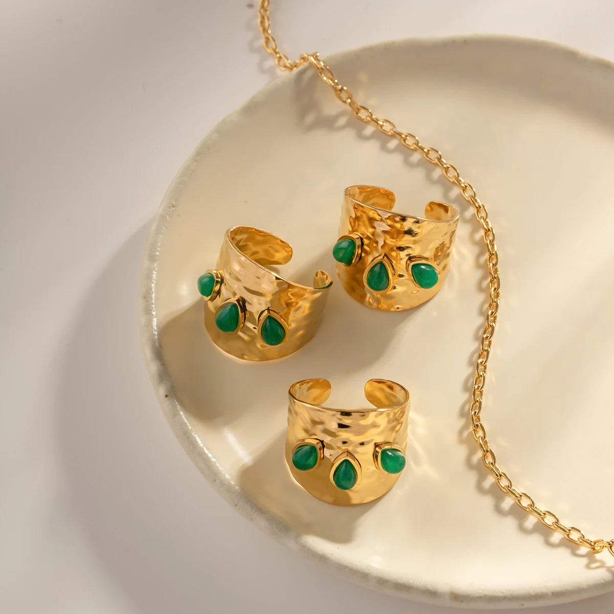 Anello Esagerato in Pietra Naturale per Donne Anello Vintage dal Design Irregolare Anello con Pietra Verde Anello in Acciaio Inossidabile Gioiello Regalo Anillos