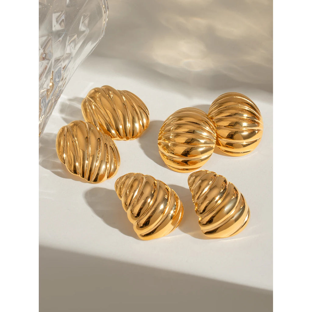 18K forgyldt rustfrit stål ovale geometriske glatte ribbede buttede øreringe Dame charms Metaltekstur Vandtætte smykker