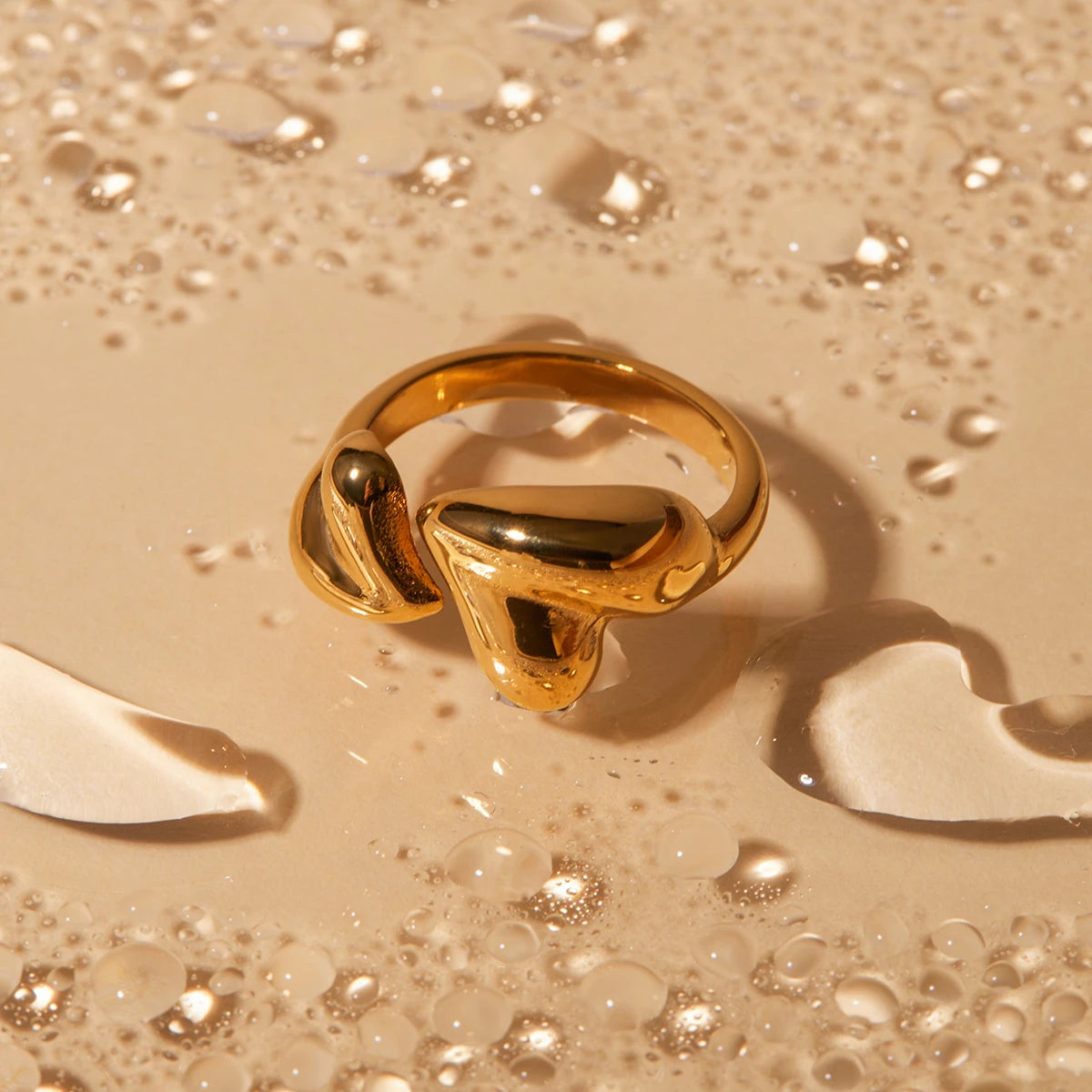 Delicate 18k Gold Plated Stainless Steel Asymmetric Love Heart Shaped Open Ring Light Cozy Rust Proof Bijoux Femme Gala Gift