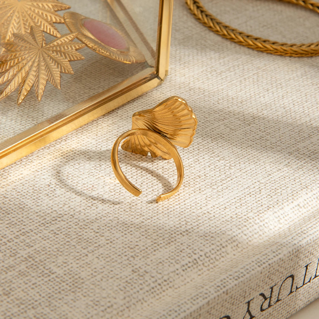 Gold-Silber-Farbabstimmung Mehrschichtiger Unregelmäßiger Stahlkugelring 18K PVD-beschichtet Damen Anti-Allergie Metallanhänger Täglicher Schmuck