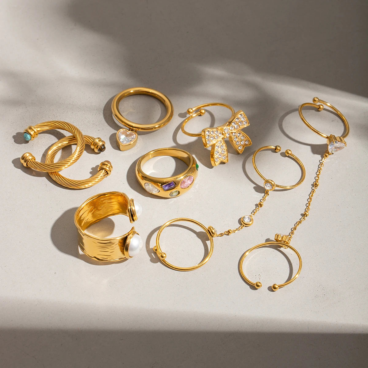 Anillo abierto de diseño multiestilo minimalista de acero inoxidable color dorado ligero y cómodo encanto para mujer joyería de declaración chapada en PVD 18K