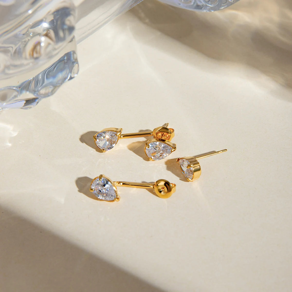 Roestvrij staal 18K goud vergulde waterdruppelvormige zirkonia oorbellen verkleuringbestendige statement oorbellen voor vrouwen cadeau