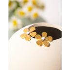 Rustfrit stål lys luksus 18K PVD belagt hvid olie dryppende fem-bladede blomst Small Daisy øreringe Kvinder Statement smykker