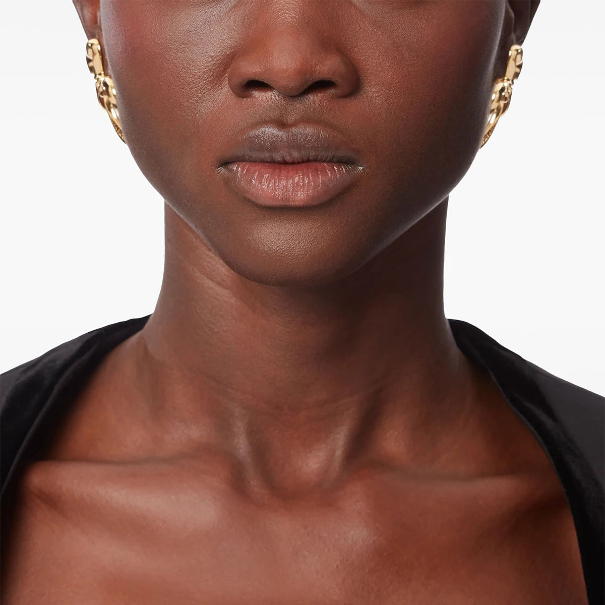 Zora 18K forgyldt rustfrit stål glatte sløjfeøreringe og øreringe, et par lette luksussmykker til kvinder