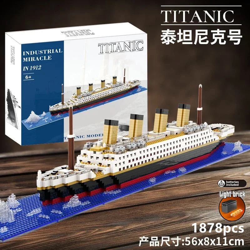 Titanic Creative Luxury Iceberg Cruise Ship Boat Wreck Set City DIY Model Building Blocks Bricks Toys For Children Adult Gift