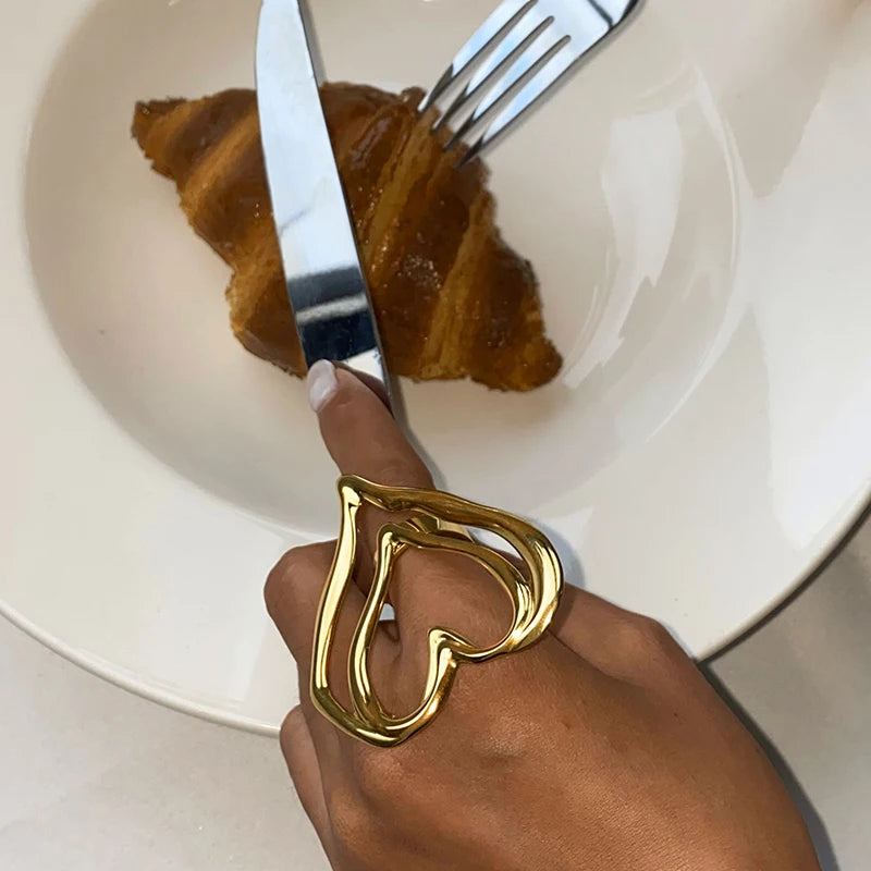 Geometrisch doppellagiger hohler Liebesherz-Öffnungsring aus Edelstahl, 18K PVD-beschichtet, allergiepräventiver Schmuck