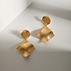 Rustfrit stål Design Vandtæt 18K forgyldt Plicated Scratch Pendant Overdrevne øreringe til kvinder pletter gratis smykker