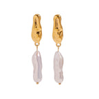 Pendientes de lujo ligeros para mujer con perla irregular delgada minimalista de acero inoxidable chapado en oro de 18k, joyería elegante a prueba de óxido