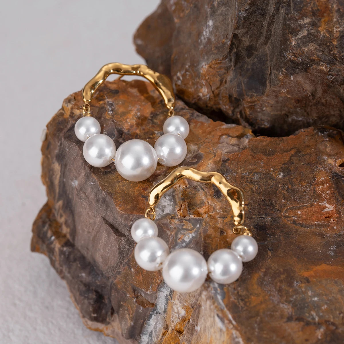 Waterproof 18k Stainless Steel Vintage U-shaped Pearl Stud Earrings High Quality Fashion Statement Jewelry Women Gala Gift