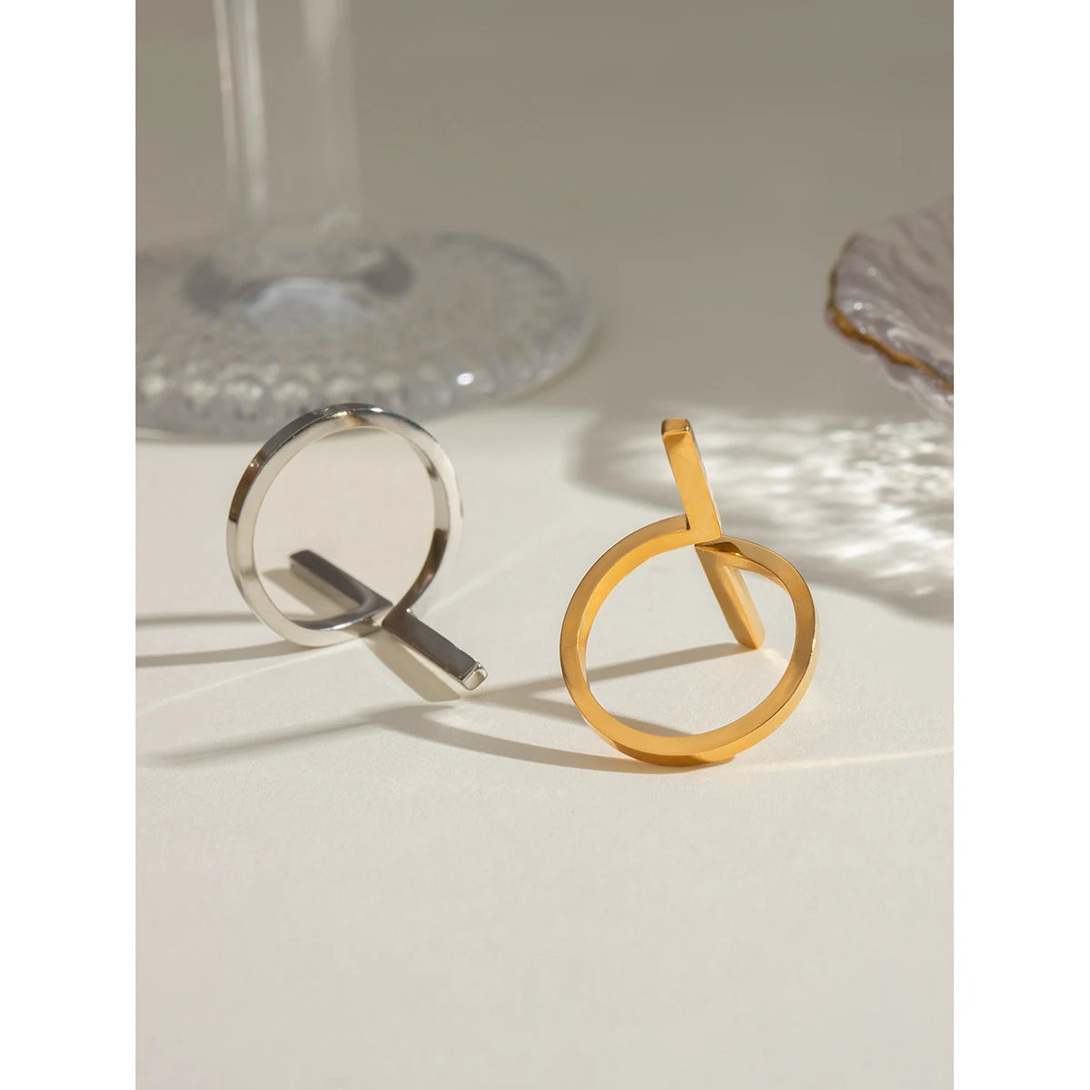 18K PVD minimalistischer rostfreier Edelstahl, übertriebener geometrischer offener Ring, Damen, stilvoll, täglich, anti-allergischer Schmuck