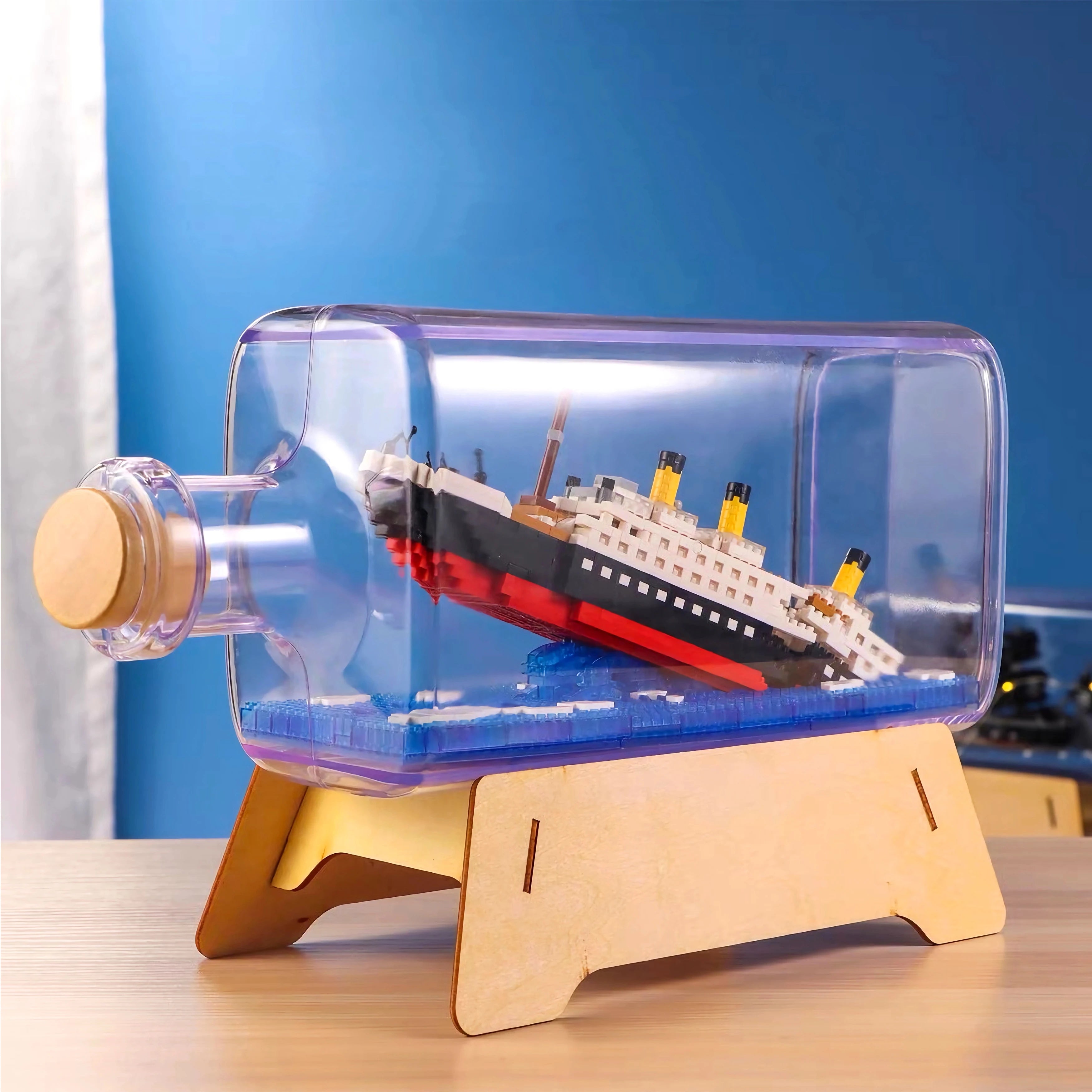 Popular Mini Building Block Toy One Piece Boat Thousand Sunny Pirate Ship RMS Titanic Drift Bottle Micro Bricks Assembled Models