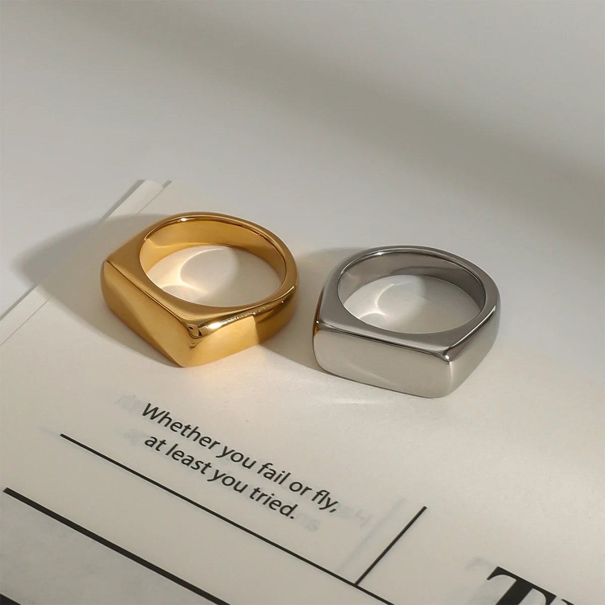 Geometric 18k Gold Plated Stainless Steel Simple Smooth Surface Size 7 Ring Women Trendy Charm Chic Jewelry Gala Gift