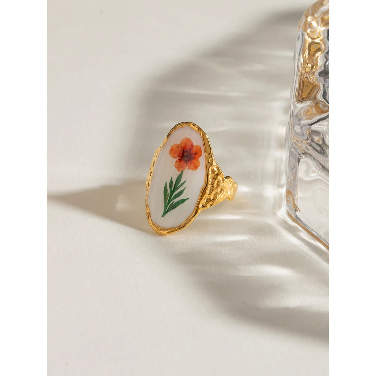 Literarischer Retro Weißer Tropfen Öl Grün Getrocknete Blume Offener Ring 18K Goldbeschichteter Schmuck Edelstahl Damen Wasserdichtes Geschenk
