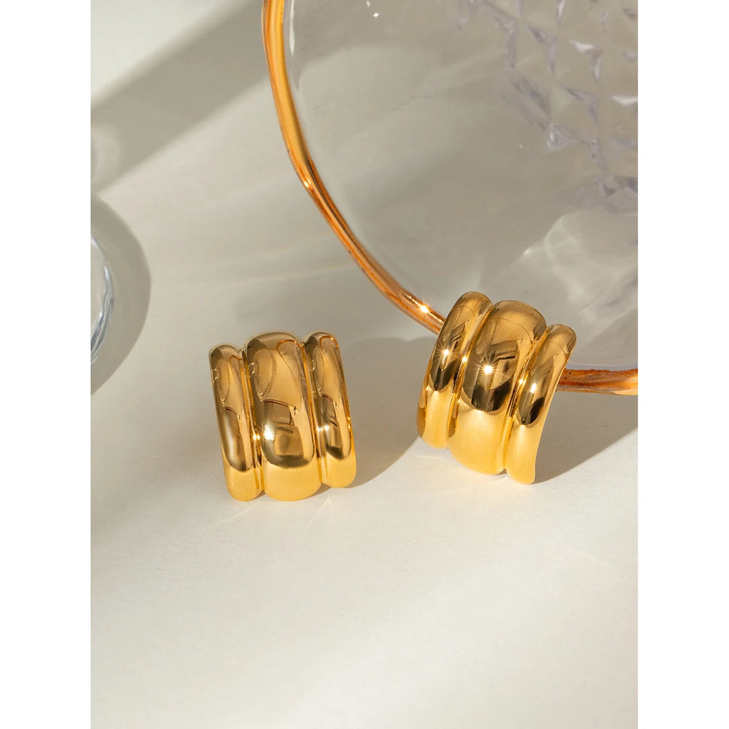 Orecchini alla moda semplici lucidi concavi e convessi in metallo intrecciato in acciaio inossidabile placcati oro 18K gioielli charm quotidiani da donna