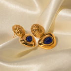 18k vergoldete Edelstahl-Ohrringe mit minimalistischem Dreieck-Design, eingelegt mit Lapislazuli, Femme Gala Chic stilvoller Schmuck